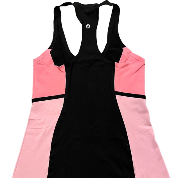 perfect condition ! lululemon tank - Picture 2 of 6